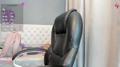 Snapshot of saraby_blandon chatting on 01-04-25, 09:54 online show from 01-04-25, 09:54