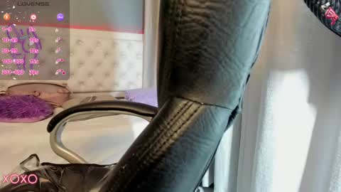 Snapshot of saraby_blandon chatting on 01-22-25, 09:57 online show from 01-22-25, 09:57