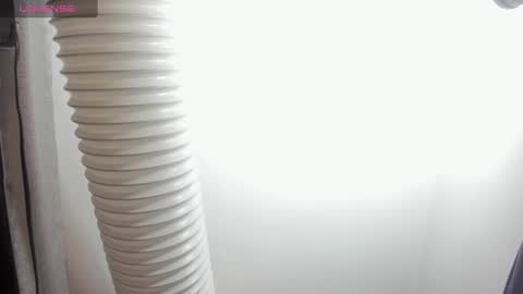 Snapshot of saraby_blandon chatting on 01-26-25, 10:45 online show from 01-26-25, 10:45