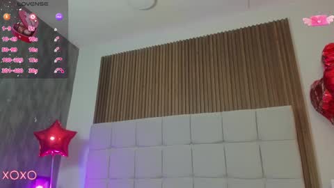Snapshot of saraby_blandon chatting on 02-19-25, 10:01 online show from 02-19-25, 10:01