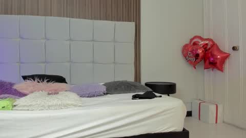 Snapshot of saraby_blandon chatting on 02-21-25, 10:07 online show from 02-21-25, 10:07