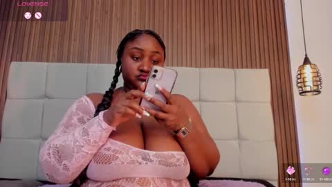 Snapshot of saraby_blandon chatting on 09-11-25, 10:48 online show from 09-11-25, 10:48