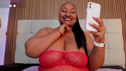 Snapshot of saraby_blandon chatting on 10-10-25, 11:31 online show from 10-10-25, 11:31