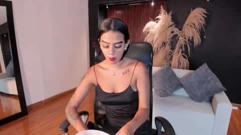 Sara  Everyday From 1430 to 2130 Col Time online show from 02-03-25, 07:00