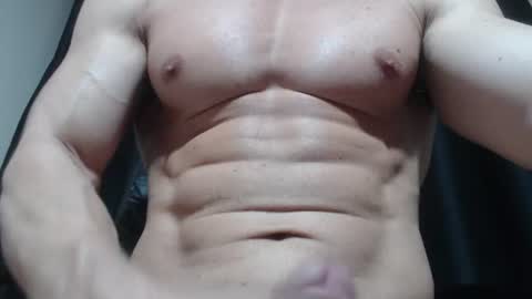 saradorj92 online show from 07-30-26, 01:37