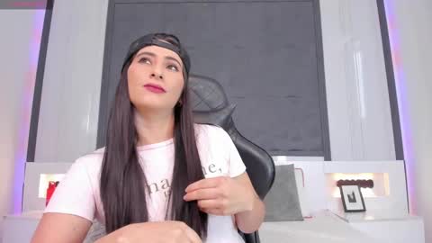  Sara Gomez  online show from 02-19-25, 06:32