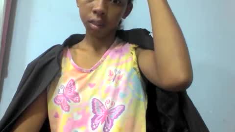 sarah146341 online show from 12-18-25, 06:14