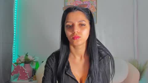 Sara online show from 04-27-26, 07:39