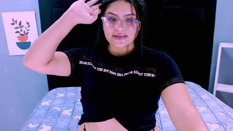 Snapshot of sarah_cream chatting on 01-10-25, 08:48 Sarah online show from 01-10-25, 08:48