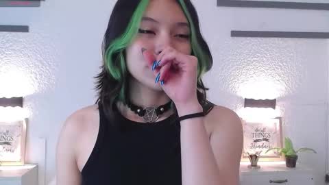 Sarah online show from 02-21-26, 01:56