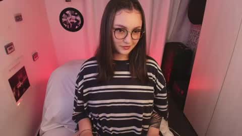 Sara online show from 06-24-26, 05:50