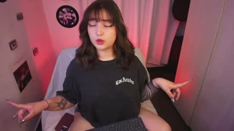Sara online show from 07-24-26, 09:51
