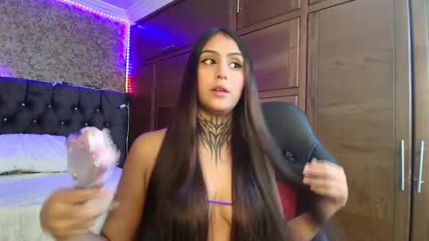 Sarah  online show from 02-11-26, 11:48