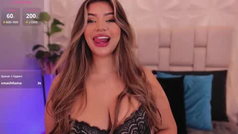 Snapshot of sarah_jacobbs chatting on 03-01-25, 11:39 online show from 03-01-25, 11:39