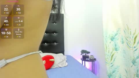 sarah_lowee online show from 09-27-25, 06:13