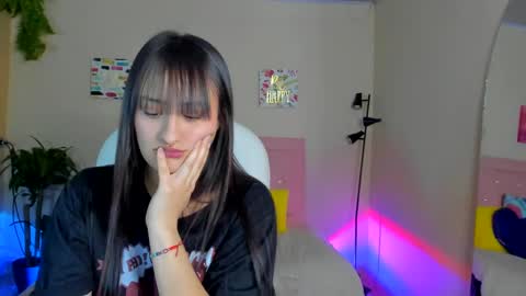 Sarah Ramirez online show from 12-19-24, 08:13