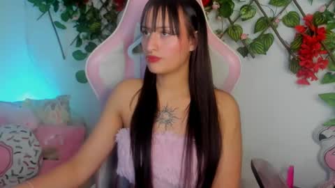Sarah Ramirez online show from 12-24-24, 09:17