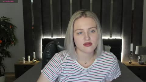 Snapshot of sarah_soul chatting on 12-11-24, 04:28 Sarah online show from 12-11-24, 04:28