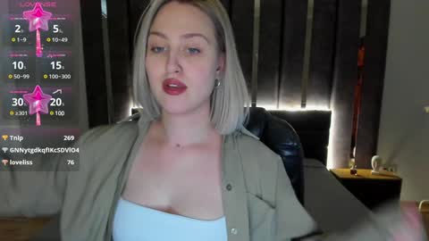 Snapshot of sarah_soul chatting on 12-27-24, 04:26 Sarah online show from 12-27-24, 04:26