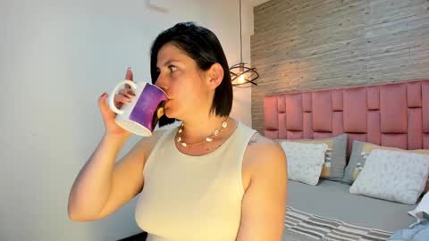 Sarah Deyvis online show from 02-14-25, 07:44