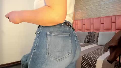 Sarah Deyvis online show from 02-27-25, 02:21