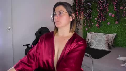 Sarah Deyvis online show from 03-13-26, 04:08