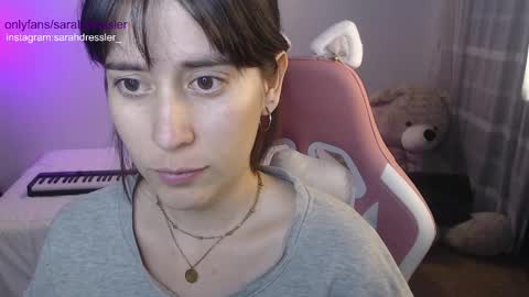 Snapshot of sarahdressler chatting on 02-11-25, 04:11 sarahdressler online show from 02-11-25, 04:11