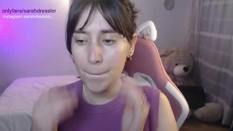 Snapshot of sarahdressler chatting on 02-25-25, 11:22 sarahdressler online show from 02-25-25, 11:22