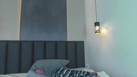 Sarah Evans online show from 03-12-25, 09:44