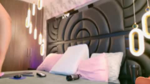 Snapshot of sarahgrey18 chatting on 09-17-25, 11:34 Sarah online show from 09-17-25, 11:34