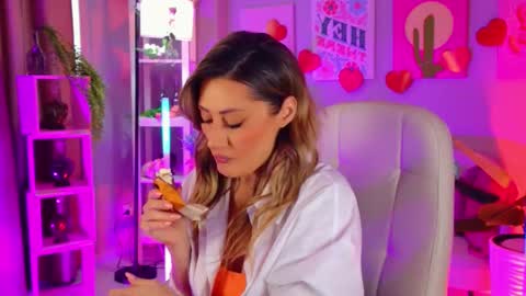 Divine Sarah NONUDE model online show from 03-13-26, 11:39