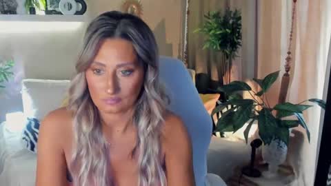 Divine Sarah NONUDE model online show from 07-27-26, 02:24