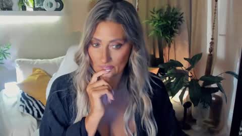 Divine Sarah NONUDE model online show from 07-30-26, 02:16