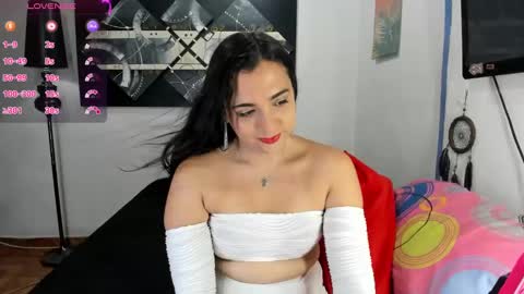 Snapshot of sarahjey chatting on 03-09-25, 08:42 SARAHJEY online show from 03-09-25, 08:42