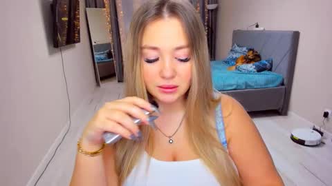 Sarah online show from 01-07-26, 01:24