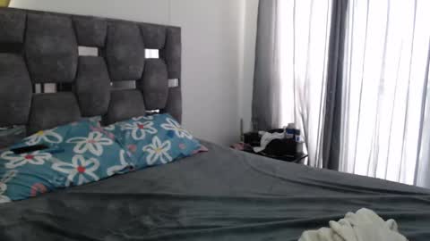 Lia online show from 04-27-26, 02:48