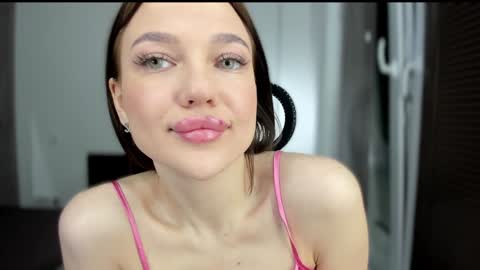 sarahphyllis online show from 01-16-25, 01:58