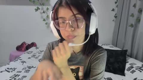 Sarah  online show from 06-03-26, 08:03
