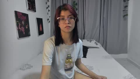 Sarah  online show from 06-17-26, 09:38