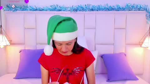 Snapshot of sarahsophia_ chatting on 12-10-24, 11:32 SARAH online show from 12-10-24, 11:32