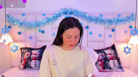 Snapshot of sarahsophia_ chatting on 12-12-24, 11:29 SARAH online show from 12-12-24, 11:29