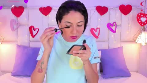 Snapshot of sarahsophia_ chatting on 02-24-25, 11:32 SARAH online show from 02-24-25, 11:32