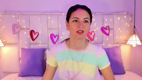 Snapshot of sarahsophia_ chatting on 02-26-25, 11:30 SARAH online show from 02-26-25, 11:30