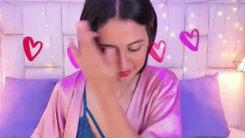 Snapshot of sarahsophia_ chatting on 02-26-25, 05:39 SARAH online show from 02-26-25, 05:39
