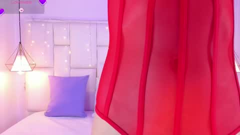 Snapshot of sarahsophia_ chatting on 03-12-25, 11:31 SARAH online show from 03-12-25, 11:31