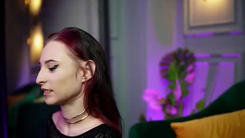 Snapshot of saraiangel chatting on 11-05-25, 10:10 Sarai online show from 11-05-25, 10:10