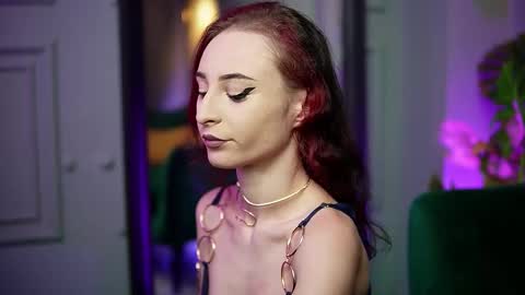 Snapshot of saraiangel chatting on 11-08-25, 09:02 Sarai online show from 11-08-25, 09:02