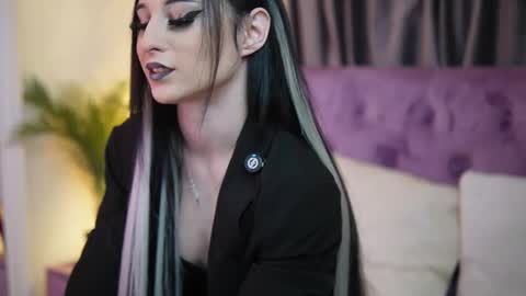 Snapshot of saraiangel chatting on 02-25-26, 11:47 Sarai online show from 02-25-26, 11:47