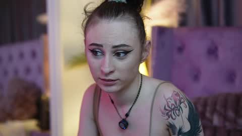 Snapshot of saraiangel chatting on 05-05-26, 06:38 Sarai online show from 05-05-26, 06:38