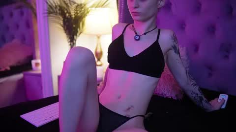 Snapshot of saraiangel chatting on 06-14-26, 08:11 Sarai online show from 06-14-26, 08:11